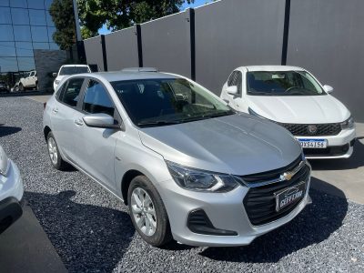 Chevrolet Onix Hatch LT 2021